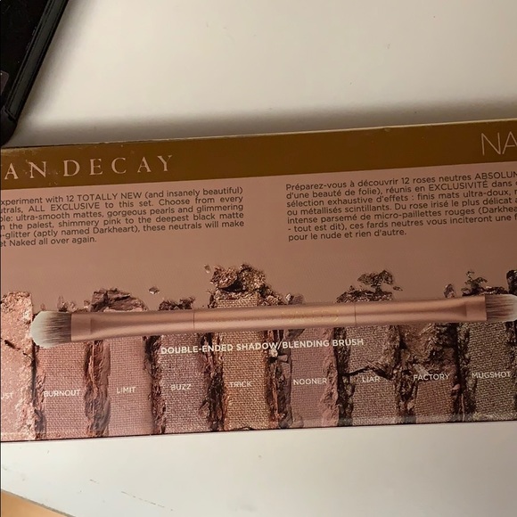 ❌SOLD❌ *NEW* URBAN DECAY Naked3 Palette - Picture 6 of 8